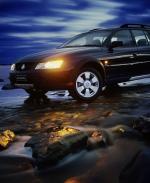 Holden Adventra 2003 года